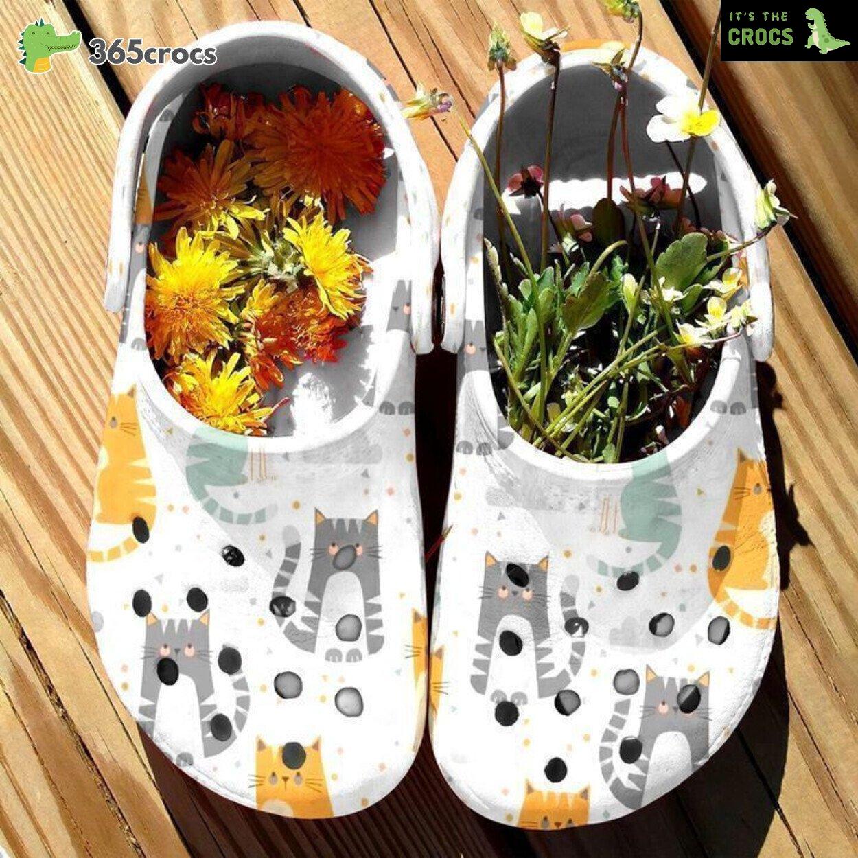 Embrace Wildlife Cats Adorable Nature Classic Comfort Clog Footwear Design